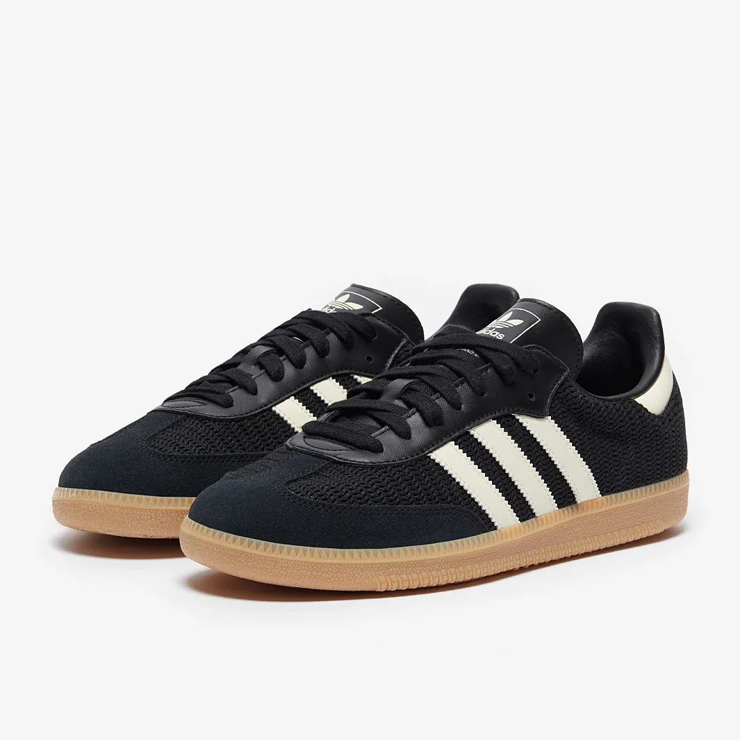 Core Black Cream White Magic Beige Trainers