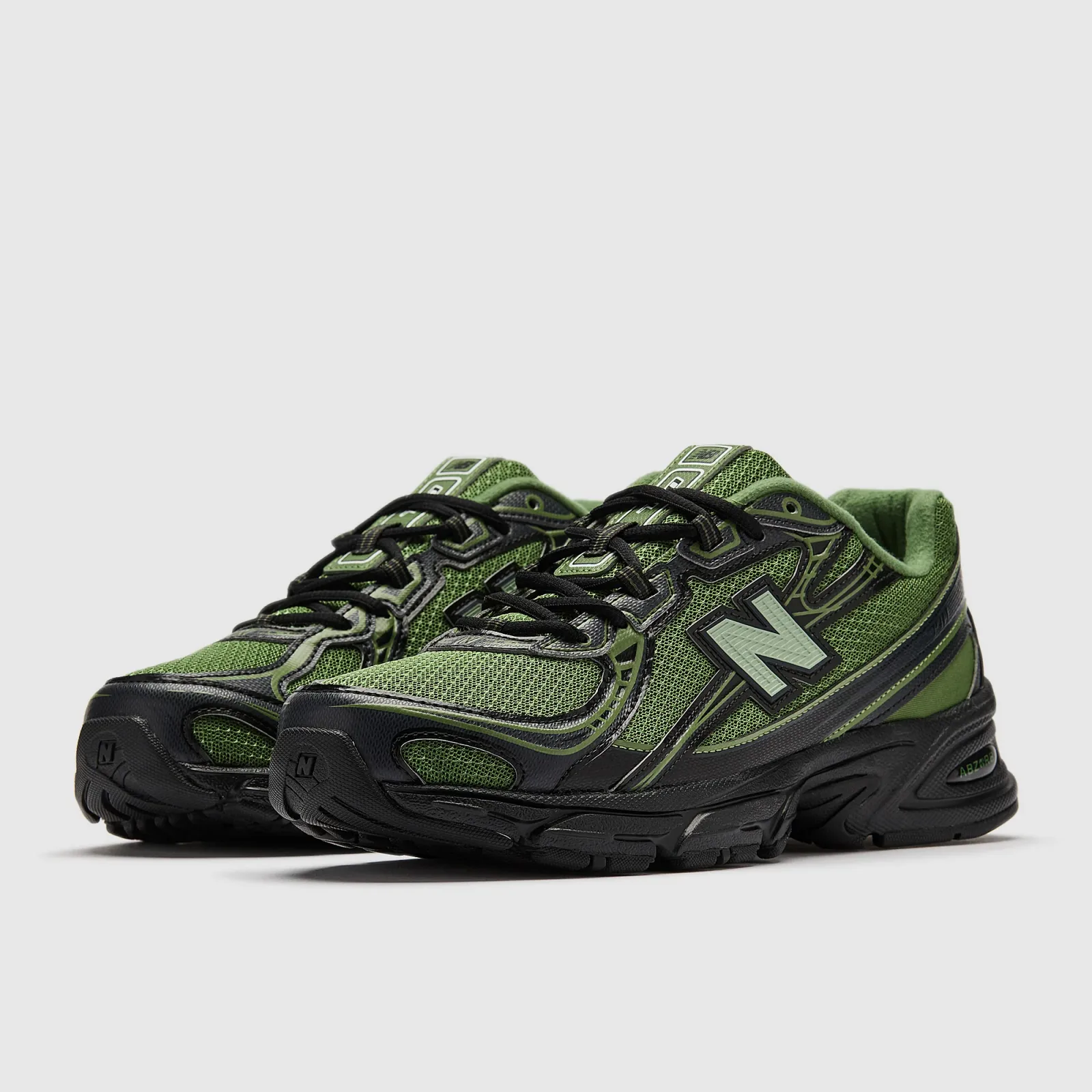 Utility Green Black Trainers