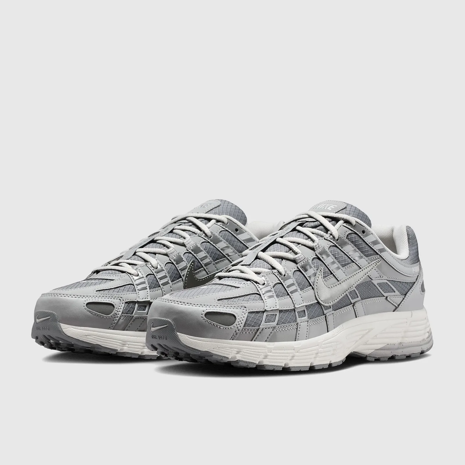 Lt Smoke Grey Metallic Silver Phantom Trainers