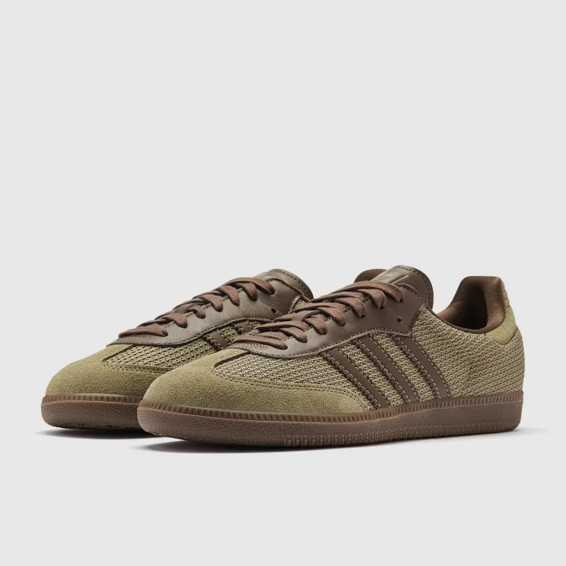 Orbit Green Cargo Brown Gum Trainers