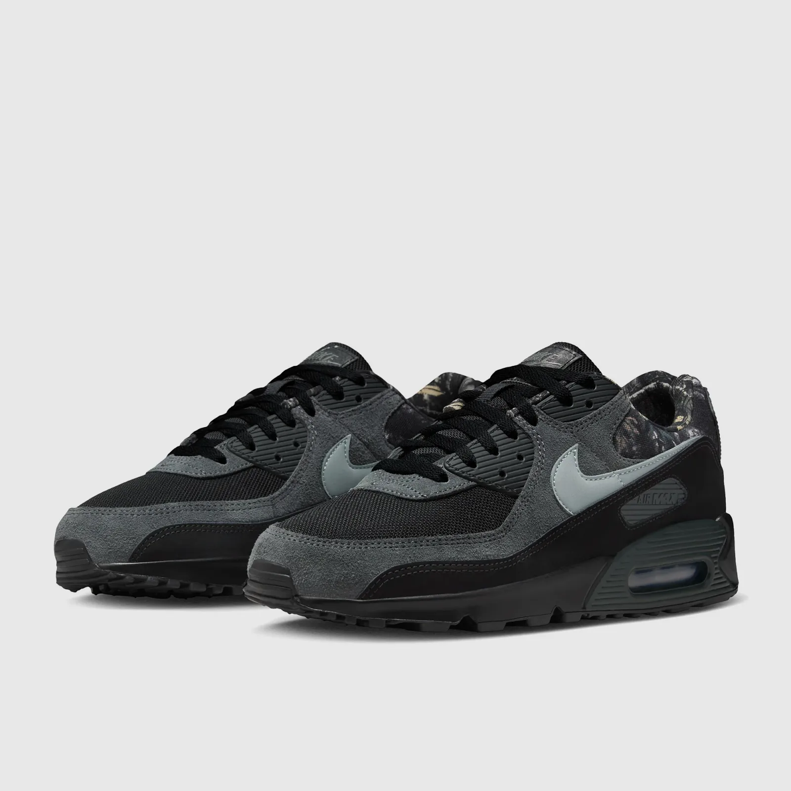 Black Metallic Cool Grey Dark Smoke Grey Trainers