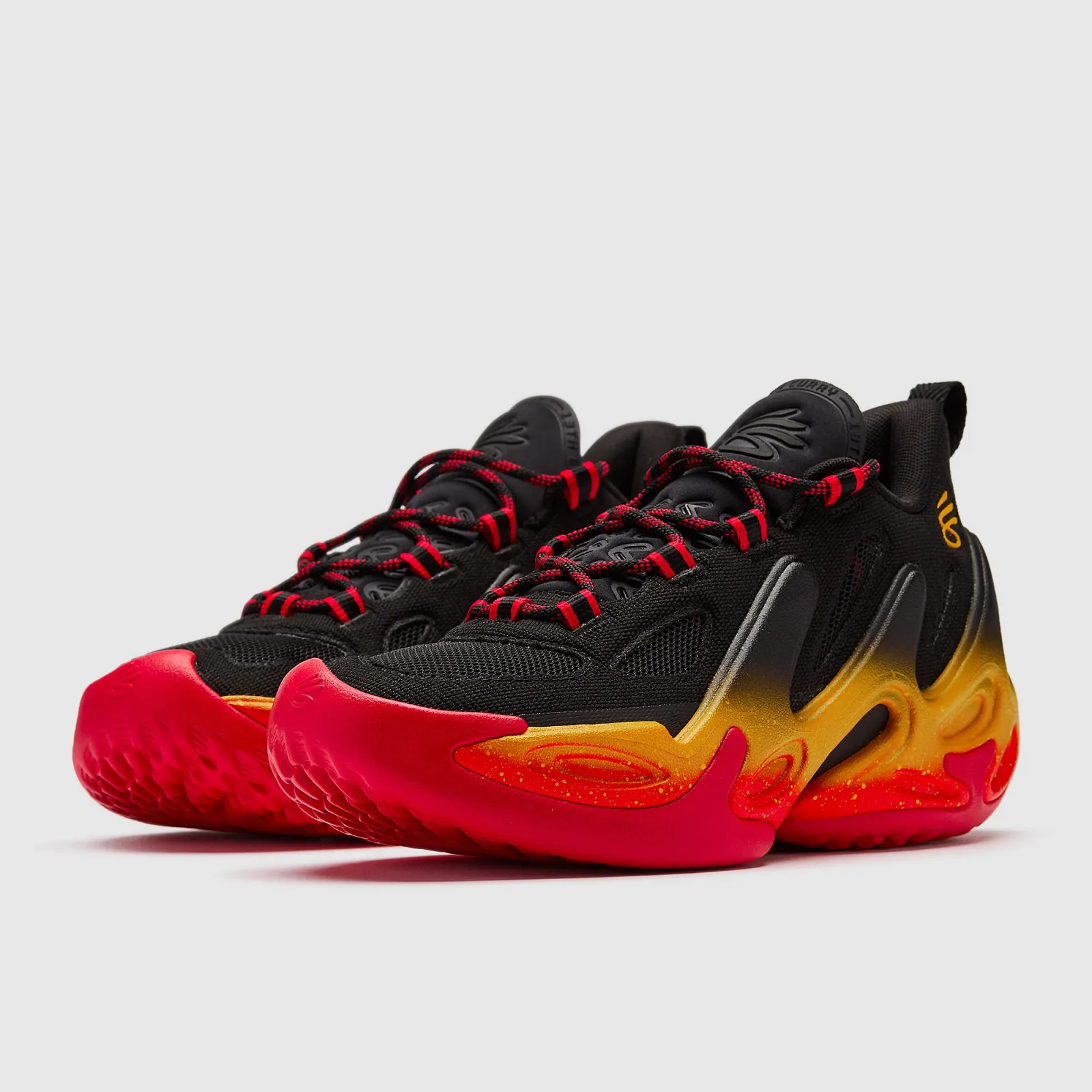 Black Peach Horizon Trainers