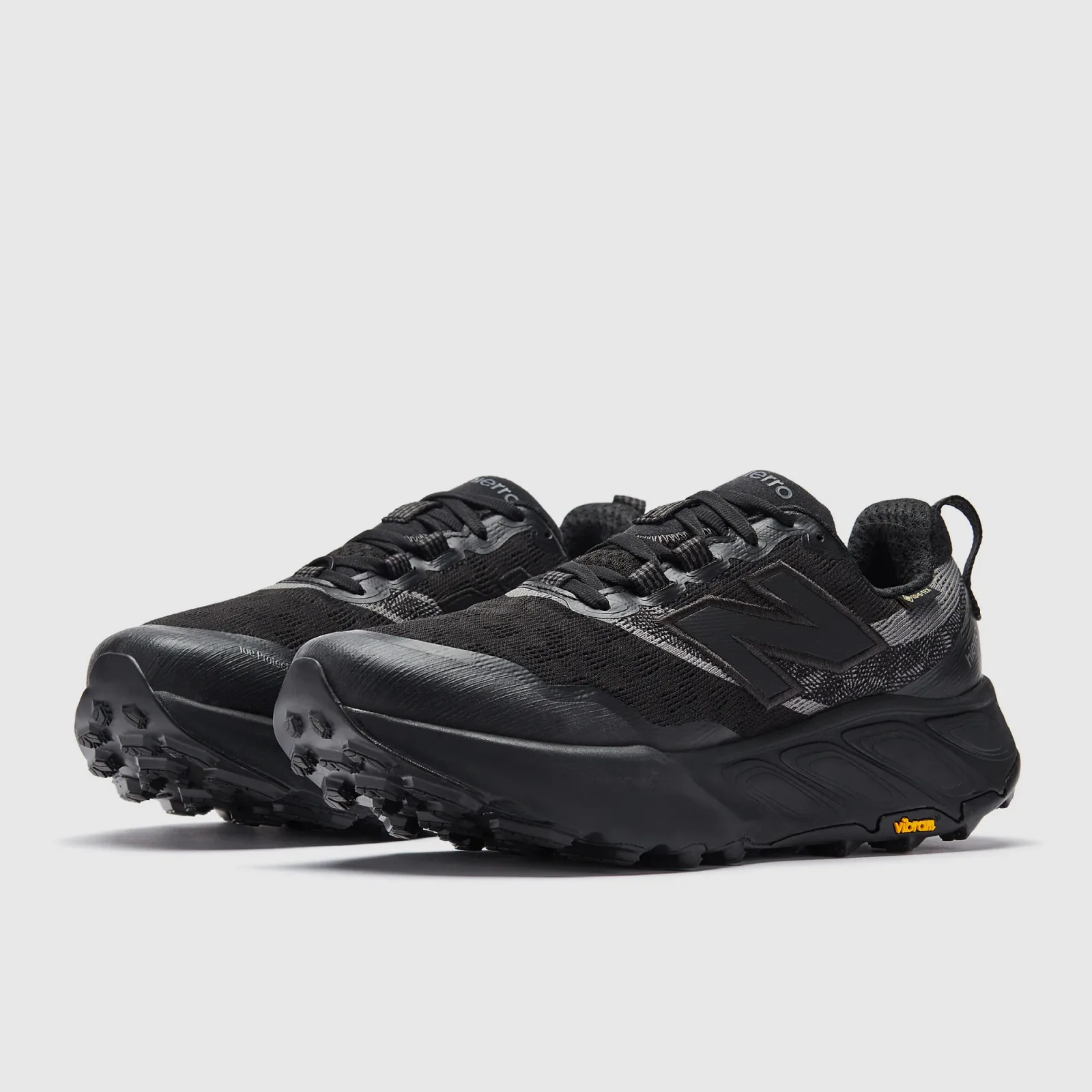 New Balance Fresh Foam X Hierro V9 Gore Tex Black Black Cement Castlerock